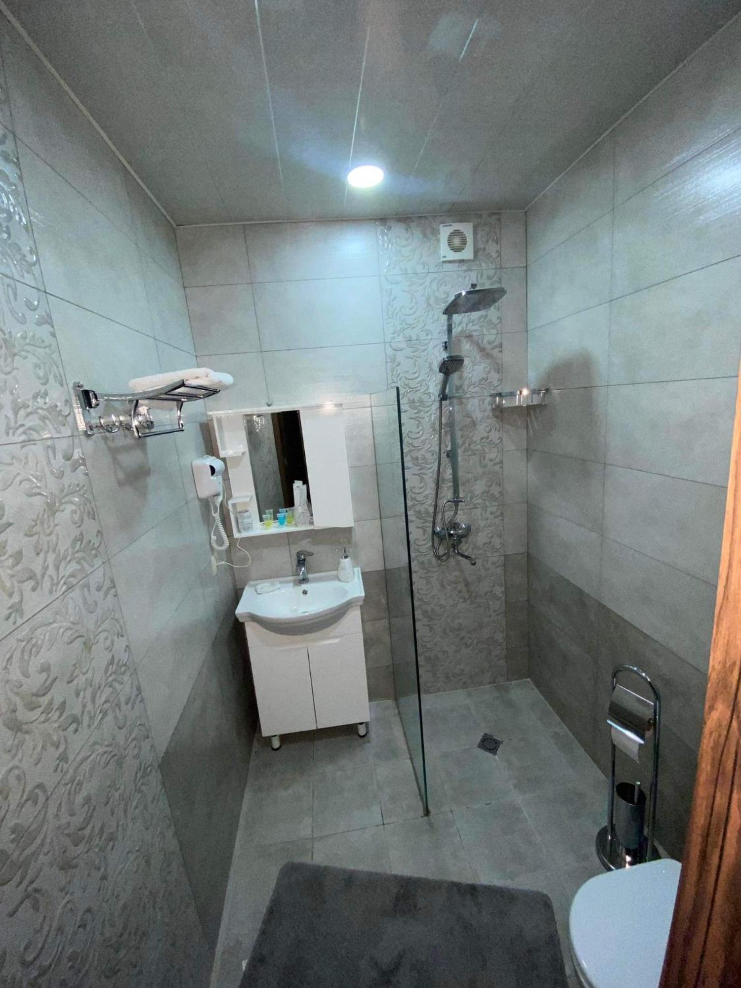 Golden Star Kazbegi Hotel Bilik gambar